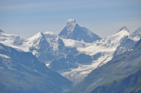 “Chandolinades“ de Sylvain Laurent ou l’histoire d’un livre qui chandoline… “Chandolinades“ de Sylvain Laurent ou l’histoire d’un livre qui chandoline…
