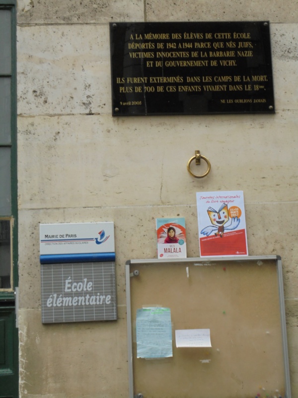 2ème Journée du Livre Voyageur. Pierre Martial rend hommage aux sans domicile fixe et à Malala. 2ème Journée du Livre Voyageur. Pierre Martial rend hommage aux sans domicile fixe et à Malala.