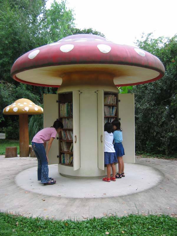 Les livres prennent la rue! En France et dans le monde entier, des milliers de boites à livres poussent comme des champignons!