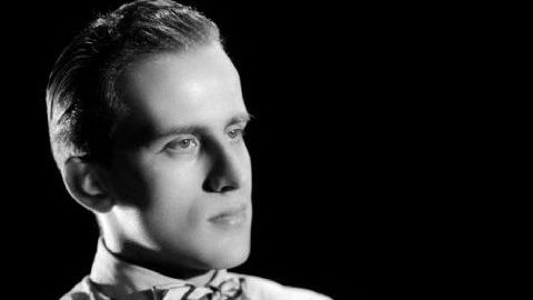 Vernon Sullivan ou... Boris Vian? Boris Vian ou... Vernon Sullivan? © D.R