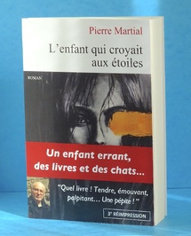 L'enfant qui croyait aux étoiles, un livre bouleversant qui nous tient en haleine jusqu'à la fin.. L'enfant qui croyait aux étoiles, un livre bouleversant qui nous tient en haleine jusqu'à la fin..