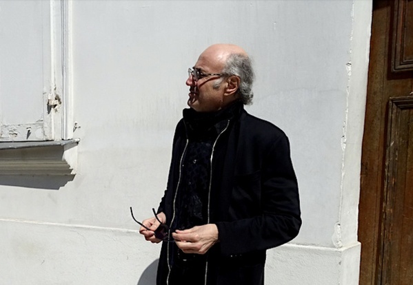 Pour m'envoyer vos messages et pour tout contact, c'est ici... Pour m'envoyer vos messages et pour tout contact, c'est ici...